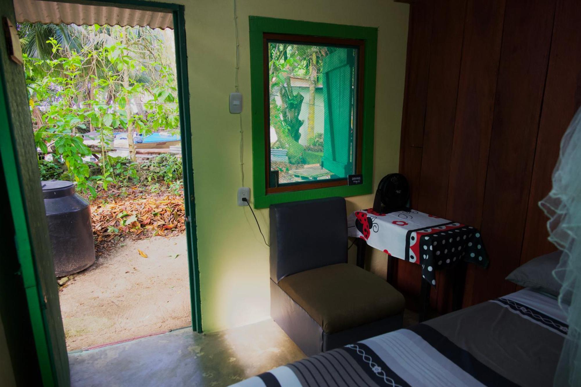 Casa Mamre Hostel Cahuita Ngoại thất bức ảnh