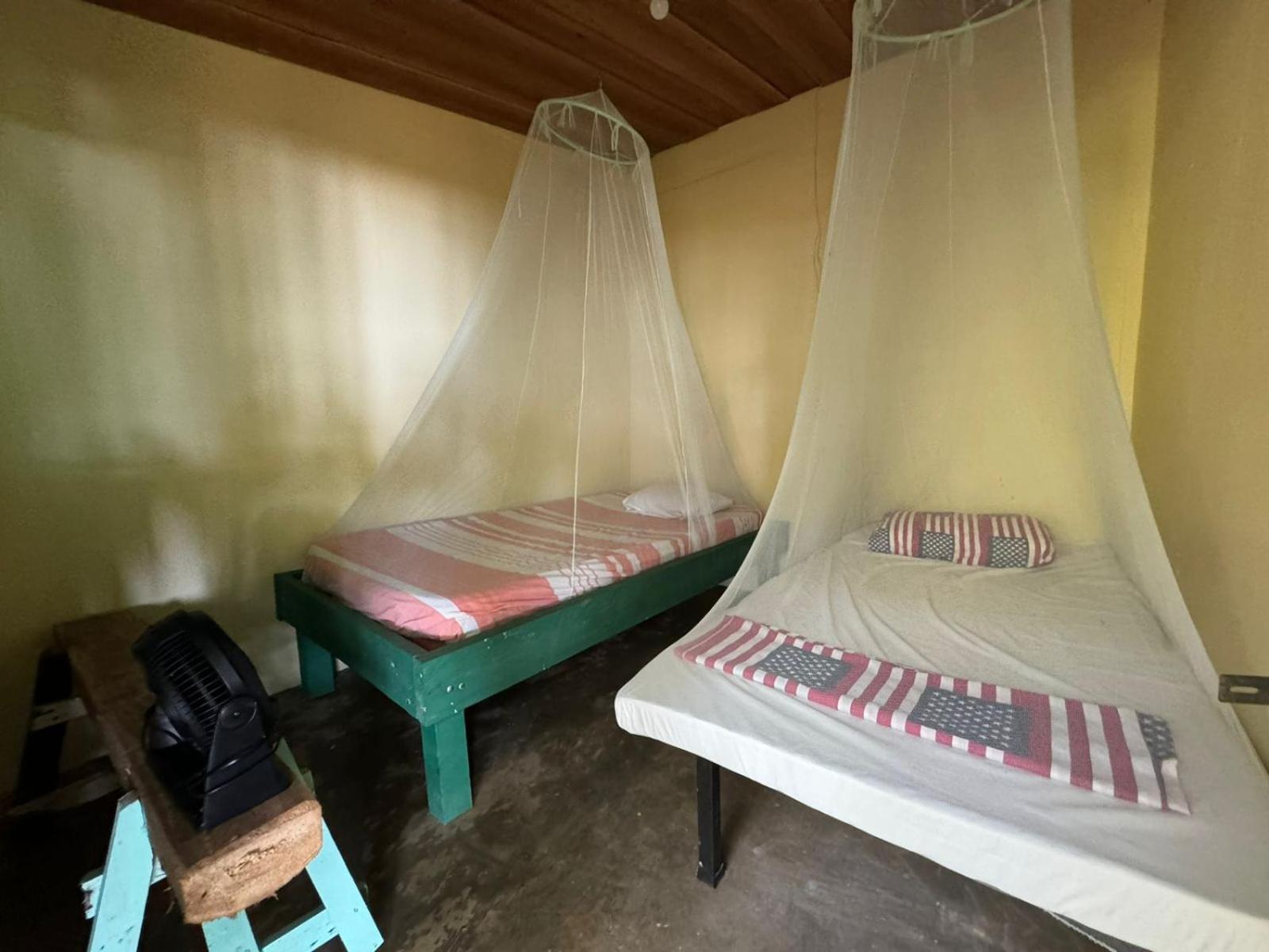 Casa Mamre Hostel Cahuita Ngoại thất bức ảnh